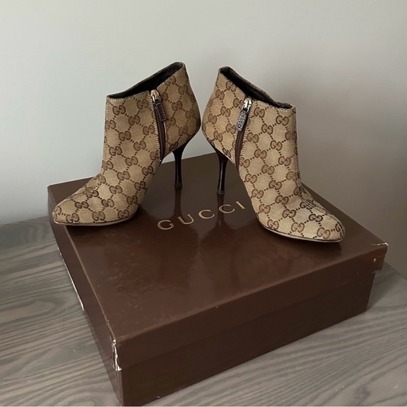 GUCCI GG MONOGRAM ANKLE BOOTS - Picture 4 of 13
